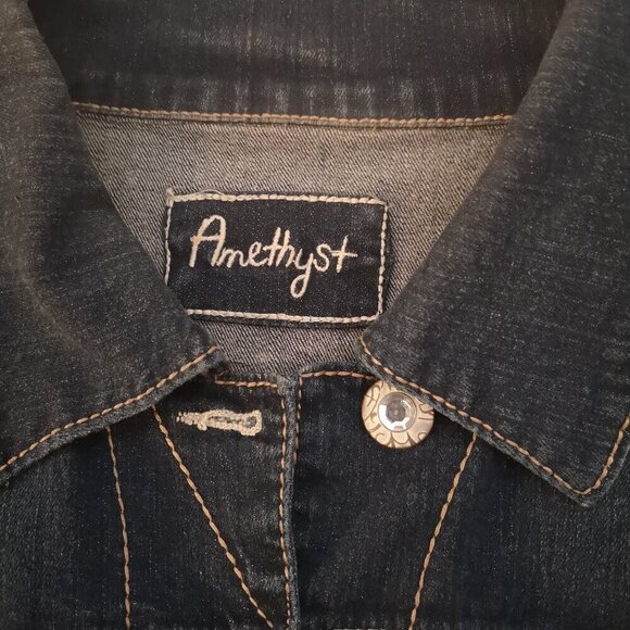 Amethyst Ladies Size 1X Distressed Dark Wash Jean Jacket - Picture 3 of 12